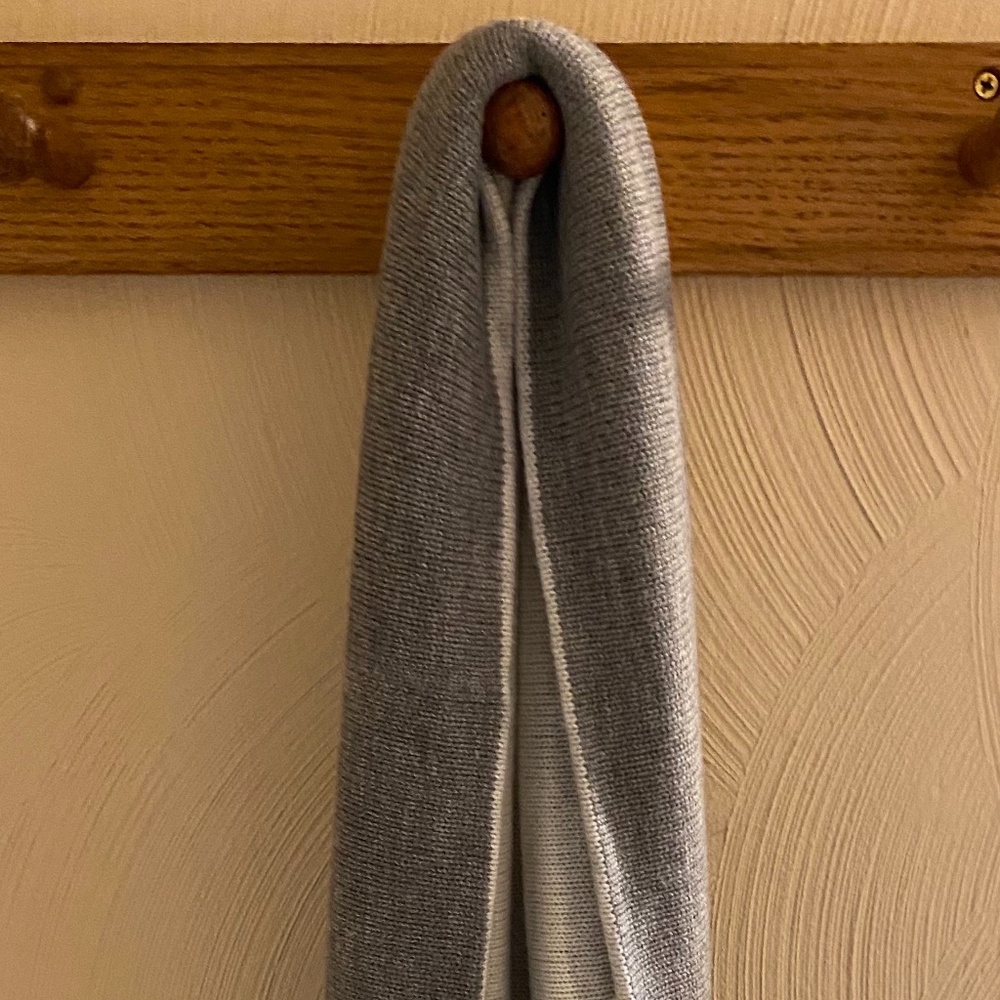 Tommy Hilfiger White and Grey Infinity Scarf